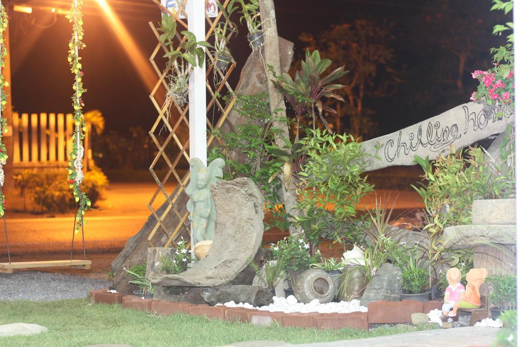 Just Chilling Home Ban Phang Phrao Buitenkant foto